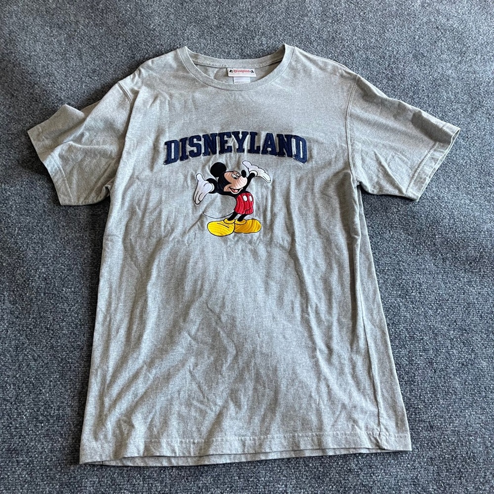 Disneyland Mickey Mouse Embroidered T-Shirt Mens Large Gray Short Sleeve Cotton